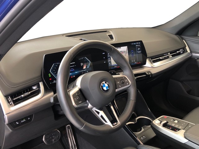BMW X1 sDrive20d color Azul. Año 2025. 120KW(163CV). Diésel. En concesionario Vehinter Aguacate de Madrid