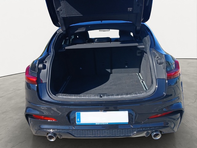 BMW X4 xDrive20d color Negro. Año 2020. 140KW(190CV). Diésel. En concesionario GANDIA Automoviles Fersan, S.A. de Valencia