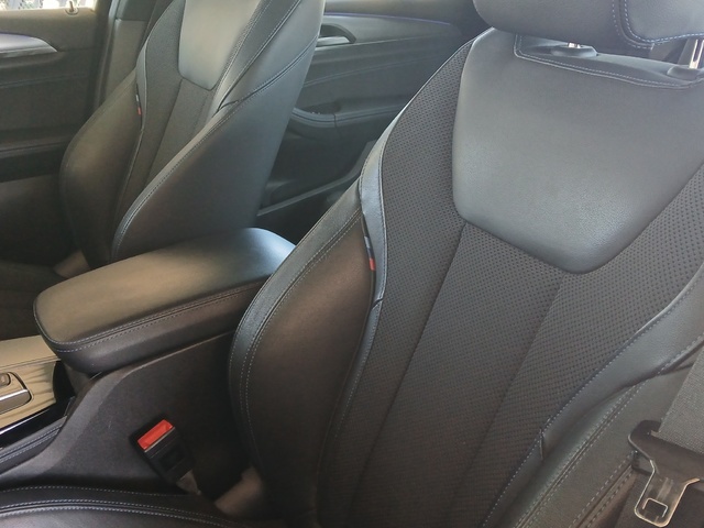 BMW X4 xDrive20d color Negro. Año 2020. 140KW(190CV). Diésel. En concesionario GANDIA Automoviles Fersan, S.A. de Valencia