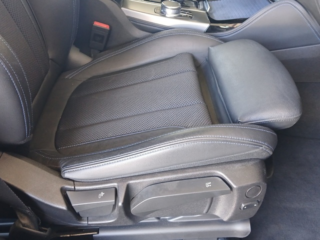 BMW X4 xDrive20d color Negro. Año 2020. 140KW(190CV). Diésel. En concesionario GANDIA Automoviles Fersan, S.A. de Valencia