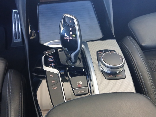 BMW X4 xDrive20d color Negro. Año 2020. 140KW(190CV). Diésel. En concesionario GANDIA Automoviles Fersan, S.A. de Valencia