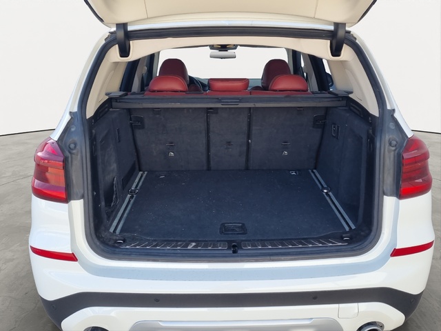 BMW X3 xDrive20d color Blanco. Año 2018. 140KW(190CV). Diésel. En concesionario GANDIA Automoviles Fersan, S.A. de Valencia