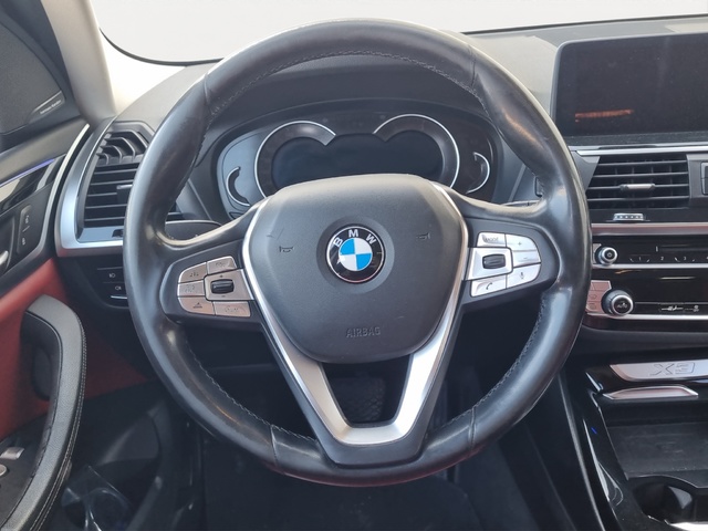 BMW X3 xDrive20d color Blanco. Año 2018. 140KW(190CV). Diésel. En concesionario GANDIA Automoviles Fersan, S.A. de Valencia