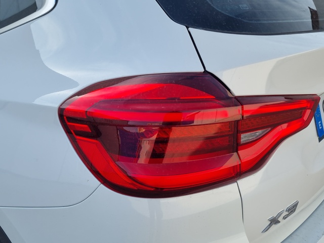 BMW X3 xDrive20d color Blanco. Año 2018. 140KW(190CV). Diésel. En concesionario GANDIA Automoviles Fersan, S.A. de Valencia