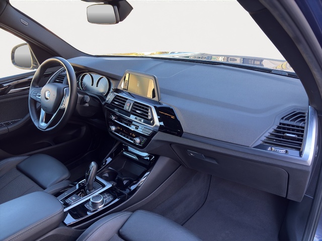 BMW X3 sDrive18d color Azul. Año 2019. 110KW(150CV). Diésel. En concesionario GANDIA Automoviles Fersan, S.A. de Valencia