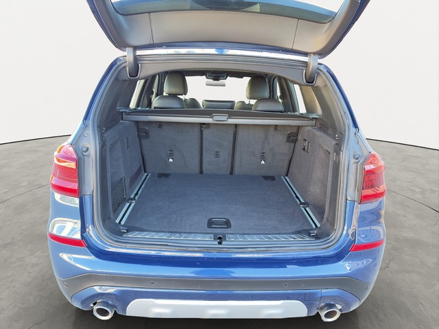 BMW X3 sDrive18d color Azul. Año 2019. 110KW(150CV). Diésel. En concesionario GANDIA Automoviles Fersan, S.A. de Valencia