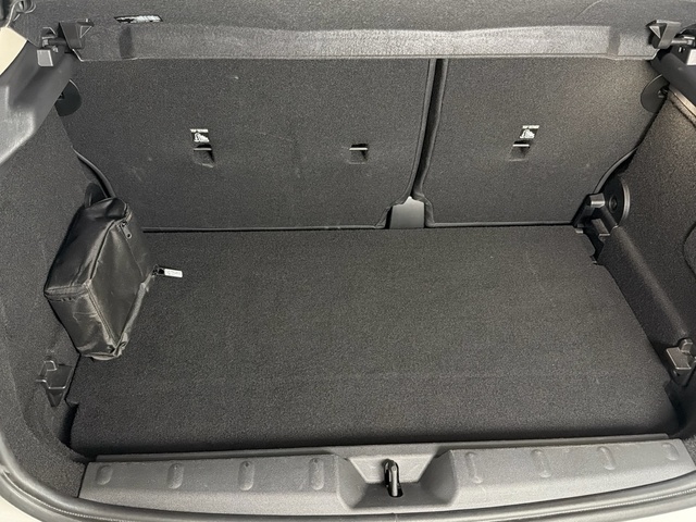 fotoG 18 del MINI MINI 5 Puertas Cooper C 115 kW (156 CV) 156cv Gasolina del 2025 en Asturias