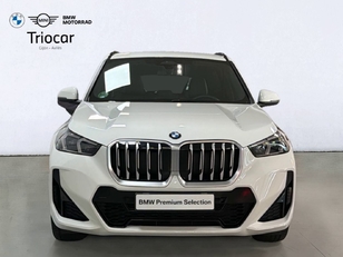 Fotos de BMW X1 sDrive18d color Blanco. Año 2025. 110KW(150CV). Diésel. En concesionario Triocar Gijón (Bmw y Mini) de Asturias