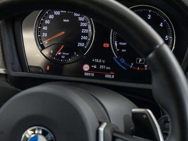 BMW X2 sDrive18d color Gris. Año 2019. 110KW(150CV). Diésel. En concesionario Oliva Motor Girona de Girona