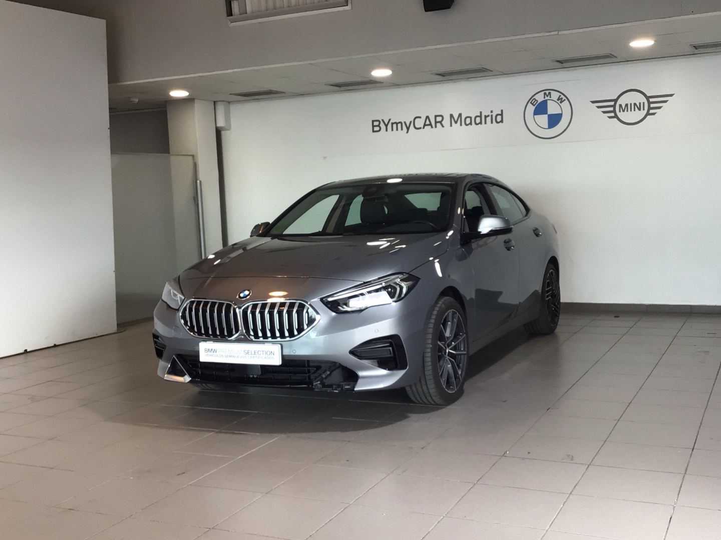 BMW Serie 2 220i Gran Coupe color Gris. Año 2022. 131KW(178CV). Gasolina. En concesionario BYmyCAR Madrid - Alcalá de Madrid