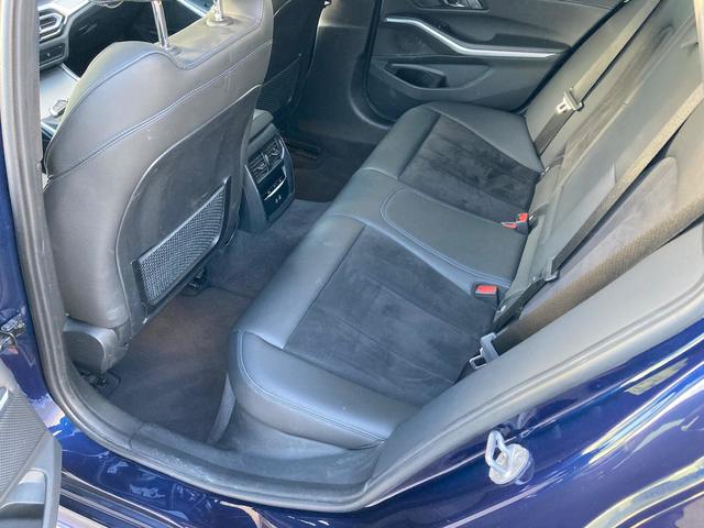 BMW Serie 3 330e Touring color Azul. Año 2022. 215KW(292CV). Híbrido Electro/Gasolina. En concesionario BYmyCAR Madrid - Alcalá de Madrid