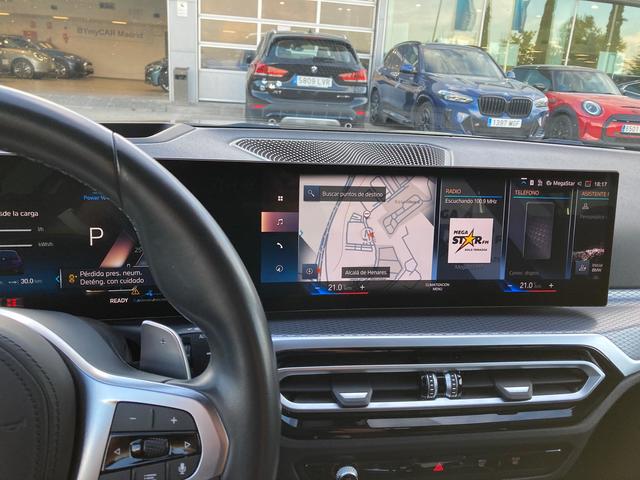 BMW Serie 3 330e Touring color Azul. Año 2022. 215KW(292CV). Híbrido Electro/Gasolina. En concesionario BYmyCAR Madrid - Alcalá de Madrid
