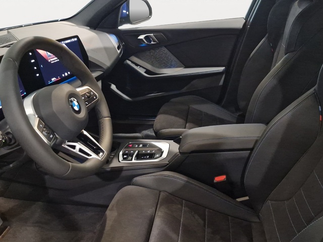 BMW Serie 1 120d color Azul. Año 2025. 120KW(163CV). Diésel. En concesionario Movitransa Cars Huelva de Huelva