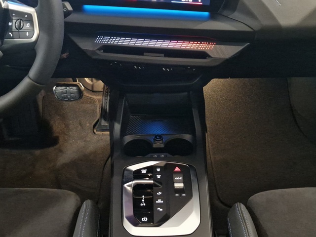 BMW Serie 1 120d color Azul. Año 2025. 120KW(163CV). Diésel. En concesionario Movitransa Cars Huelva de Huelva