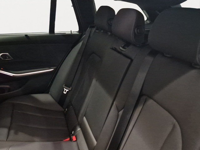 BMW Serie 3 318d Touring color Blanco. Año 2025. 110KW(150CV). Diésel. En concesionario Movitransa Cars Jerez de Cádiz