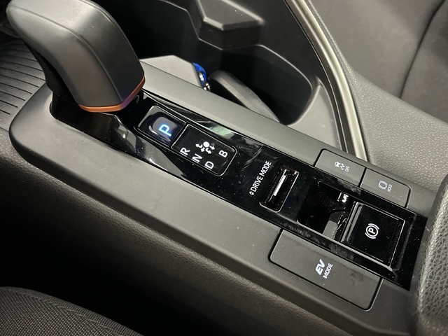 Toyota C-HR 140H Advance 103 kW (140 CV)