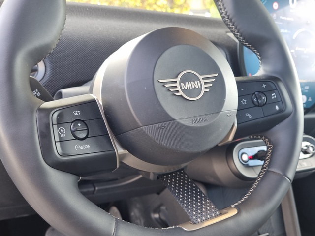 fotoG 15 del MINI MINI 5 Puertas Cooper C 115 kW (156 CV) 156cv Gasolina del 2025 en Alicante