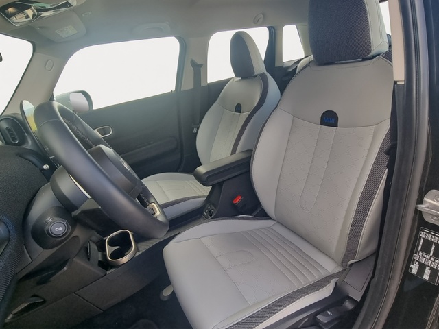 fotoG 16 del MINI MINI 5 Puertas Cooper C 115 kW (156 CV) 156cv Gasolina del 2025 en Alicante