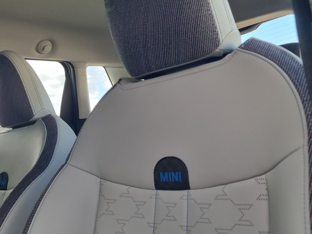 fotoG 18 del MINI MINI 5 Puertas Cooper C 115 kW (156 CV) 156cv Gasolina del 2025 en Alicante