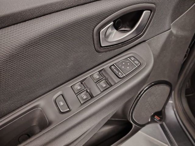 Renault Clio Zen TCe 66 kW (90 CV)