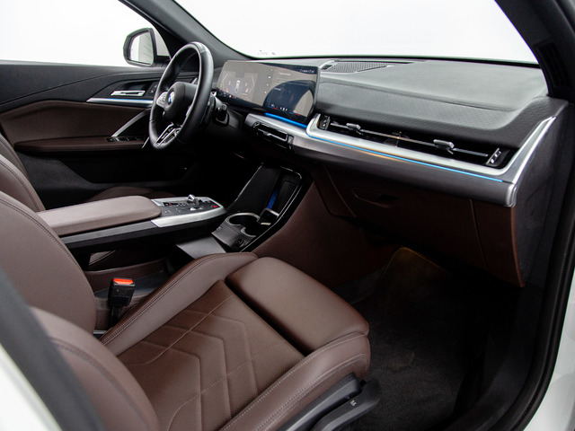 BMW X2 sDrive18d color Blanco. Año 2025. 110KW(150CV). Diésel. En concesionario Móvil Begar Alicante de Alicante