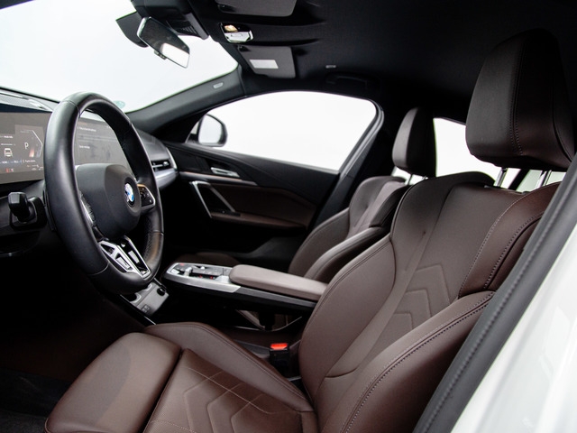 BMW X2 sDrive18d color Blanco. Año 2025. 110KW(150CV). Diésel. En concesionario Móvil Begar Alicante de Alicante