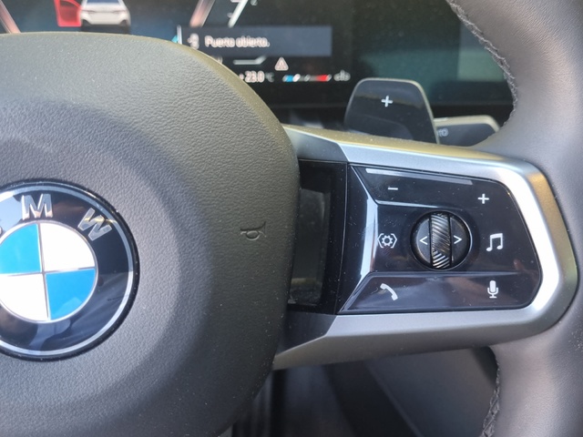 BMW Serie 5 520d color Blanco. Año 2025. 145KW(197CV). Diésel. En concesionario GANDIA Automoviles Fersan, S.A. de Valencia