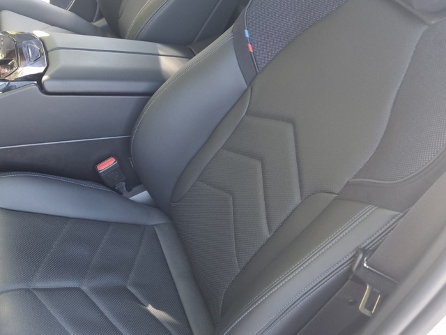 BMW Serie 5 520d color Blanco. Año 2025. 145KW(197CV). Diésel. En concesionario GANDIA Automoviles Fersan, S.A. de Valencia