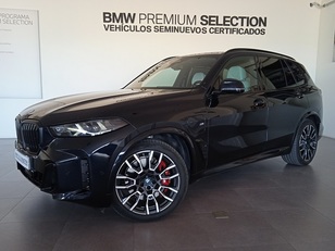 Fotos de BMW X5 xDrive50e color Negro. Año 2024. 360KW(489CV). Híbrido Electro/Gasolina. En concesionario ALBAMOCION CIUDAD REAL  de Ciudad Real