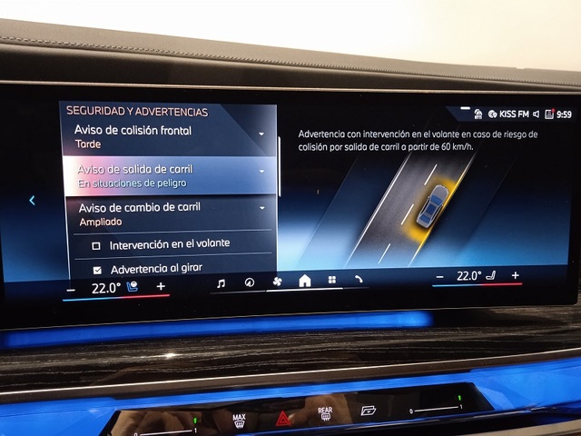 BMW Serie 7 750e color Gris. Año 2023. 360KW(489CV). Híbrido Electro/Gasolina. En concesionario ALBAMOCION CIUDAD REAL  de Ciudad Real