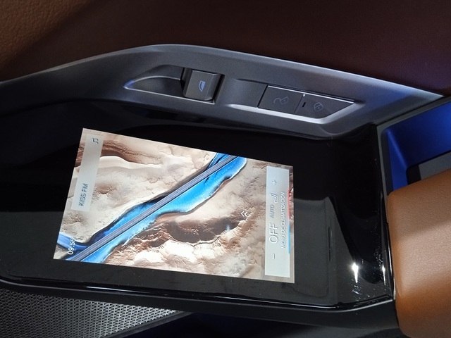 BMW Serie 7 750e color Gris. Año 2023. 360KW(489CV). Híbrido Electro/Gasolina. En concesionario ALBAMOCION CIUDAD REAL  de Ciudad Real