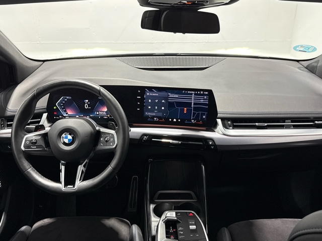 BMW Serie 2 218i Active Tourer color Negro. Año 2024. 100KW(136CV). Gasolina. En concesionario Auto Premier, S.A. - MADRID de Madrid