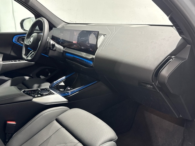 BMW X3 xDrive20i color Gris. Año 2024. 153KW(208CV). Gasolina. En concesionario Auto Premier, S.A. - MADRID de Madrid