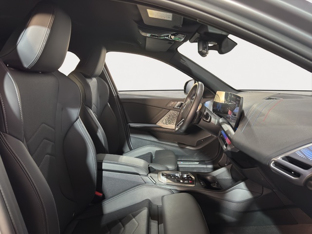 BMW Serie 1 120d color Gris. Año 2024. 120KW(163CV). Diésel. En concesionario GANDIA Automoviles Fersan, S.A. de Valencia