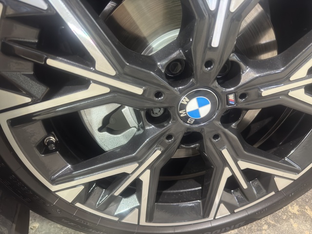 BMW Serie 1 120d color Gris. Año 2024. 120KW(163CV). Diésel. En concesionario GANDIA Automoviles Fersan, S.A. de Valencia