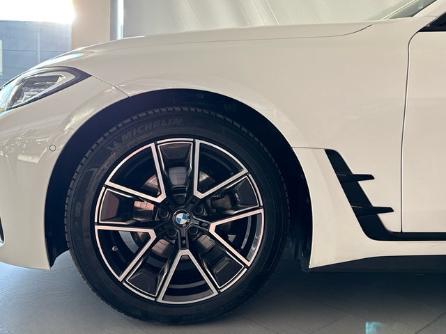 BMW Serie 4 420d Gran Coupe color Blanco. Año 2023. 140KW(190CV). Diésel. En concesionario Motor Gorbea de Álava