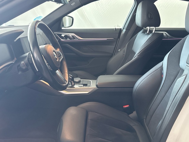 BMW Serie 4 420d Gran Coupe color Blanco. Año 2023. 140KW(190CV). Diésel. En concesionario Motor Gorbea de Álava