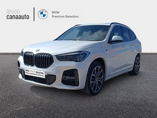 Fotos de BMW X1 xDrive25e color Blanco. Año 2022. 162KW(220CV). Híbrido Electro/Gasolina. En concesionario TACO de Sta. C. Tenerife