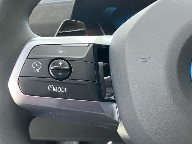 BMW iX1 eDrive20 color Blanco. Año 2025. 150KW(204CV). Eléctrico. En concesionario Bernesga Motor León (Bmw y Mini) de León