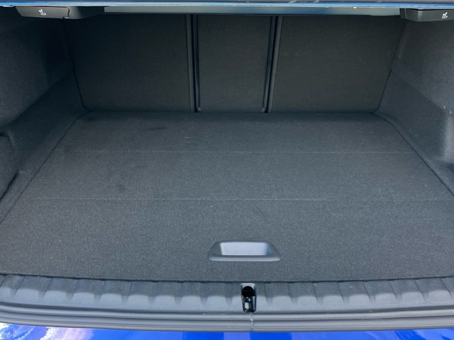 BMW Serie 2 220d Gran Coupe color Azul. Año 2025. 120KW(163CV). Diésel. En concesionario Bernesga Motor León (Bmw y Mini) de León