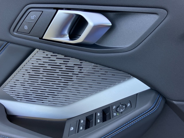 BMW Serie 2 220d Gran Coupe color Azul. Año 2025. 120KW(163CV). Diésel. En concesionario Bernesga Motor León (Bmw y Mini) de León