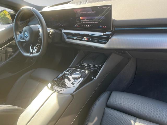 fotoG 7 del BMW Serie 5 530e 220 kW (299 CV) 299cv Híbrido Electro/Gasolina del 2025 en Málaga