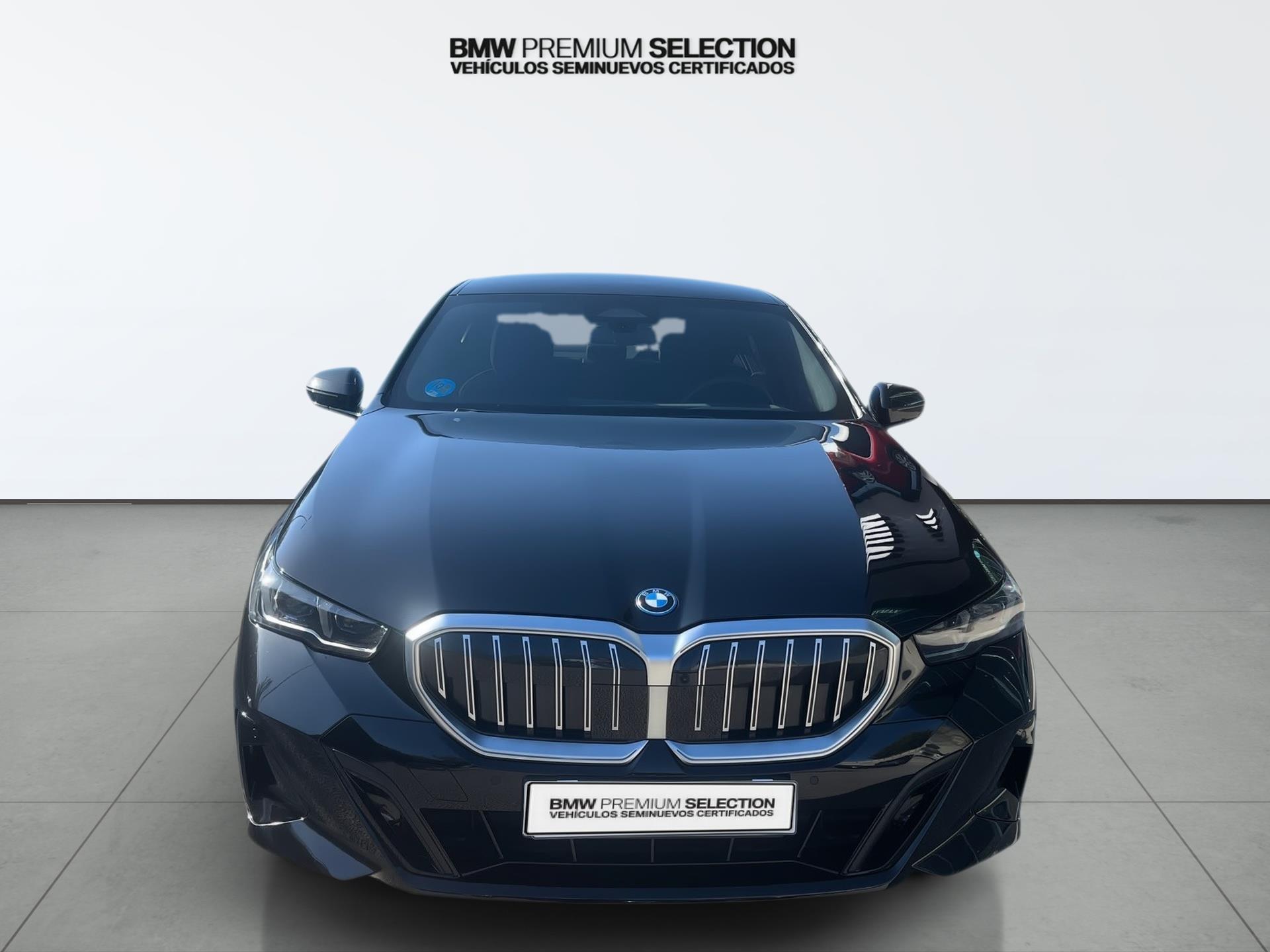 BMW Serie 5 530e color Negro. Año 2025. 220KW(299CV). Híbrido Electro/Gasolina. En concesionario Automotor Premium Viso - Málaga de Málaga