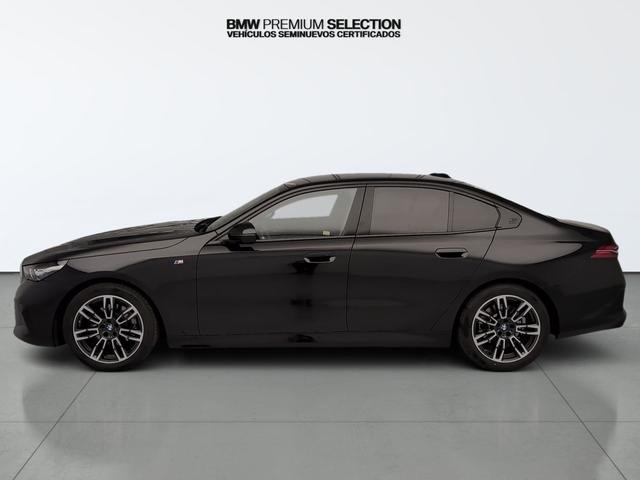 BMW Serie 5 520d color Negro. Año 2025. 145KW(197CV). Diésel. En concesionario Automotor Premium Viso - Málaga de Málaga