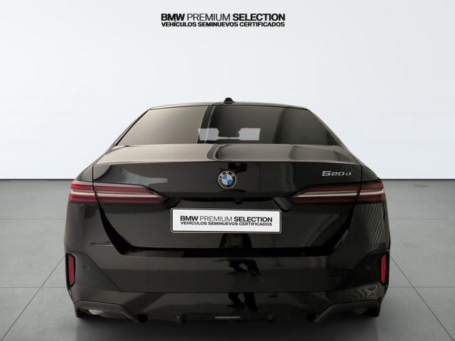 BMW Serie 5 520d color Negro. Año 2025. 145KW(197CV). Diésel. En concesionario Automotor Premium Viso - Málaga de Málaga