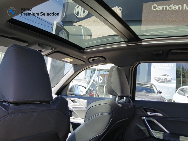 BMW X1 sDrive20i color Negro. Año 2025. 125KW(170CV). Gasolina. En concesionario Adler Motor S.L. TOLEDO de Toledo