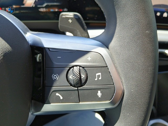 BMW X1 sDrive20i color Negro. Año 2025. 125KW(170CV). Gasolina. En concesionario Adler Motor S.L. TOLEDO de Toledo