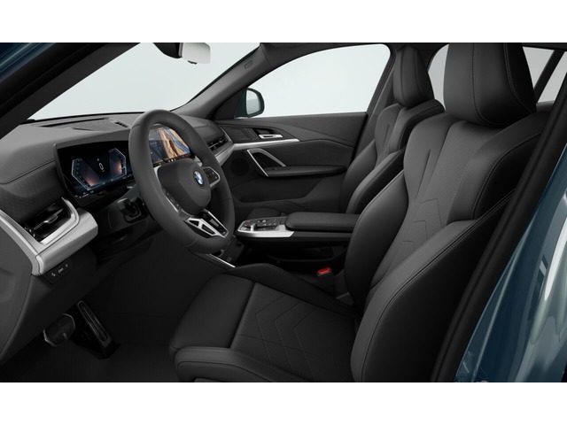 BMW X2 xDrive20d color Verde. Año 2025. 120KW(163CV). Diésel. En concesionario Celtamotor Vigo de Pontevedra