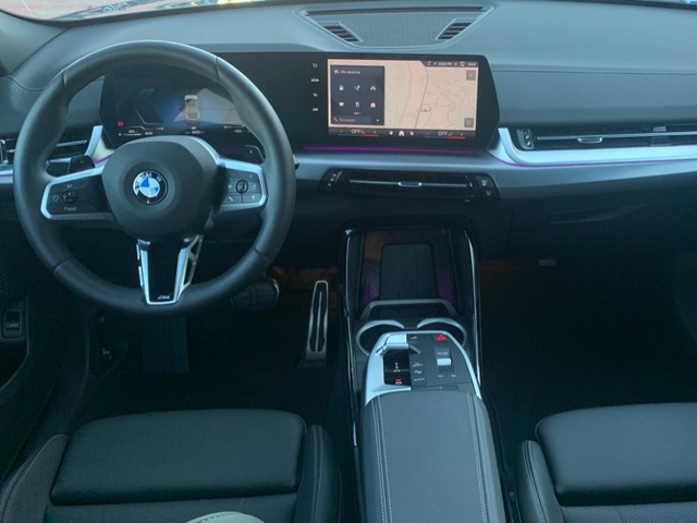 BMW X2 sDrive18d color Verde. Año 2025. 110KW(150CV). Diésel. En concesionario Celtamotor Pontevedra de Pontevedra