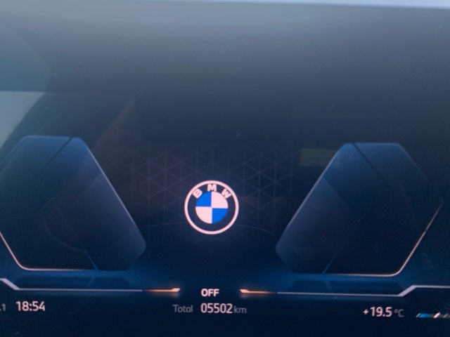 BMW X2 sDrive18d color Verde. Año 2025. 110KW(150CV). Diésel. En concesionario Celtamotor Pontevedra de Pontevedra
